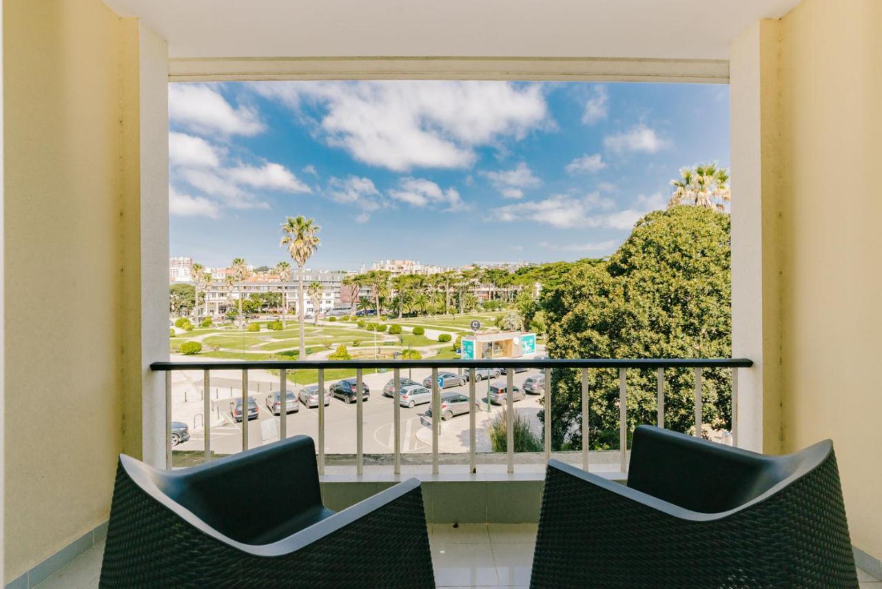 Rent4rest Beachfront Appartement